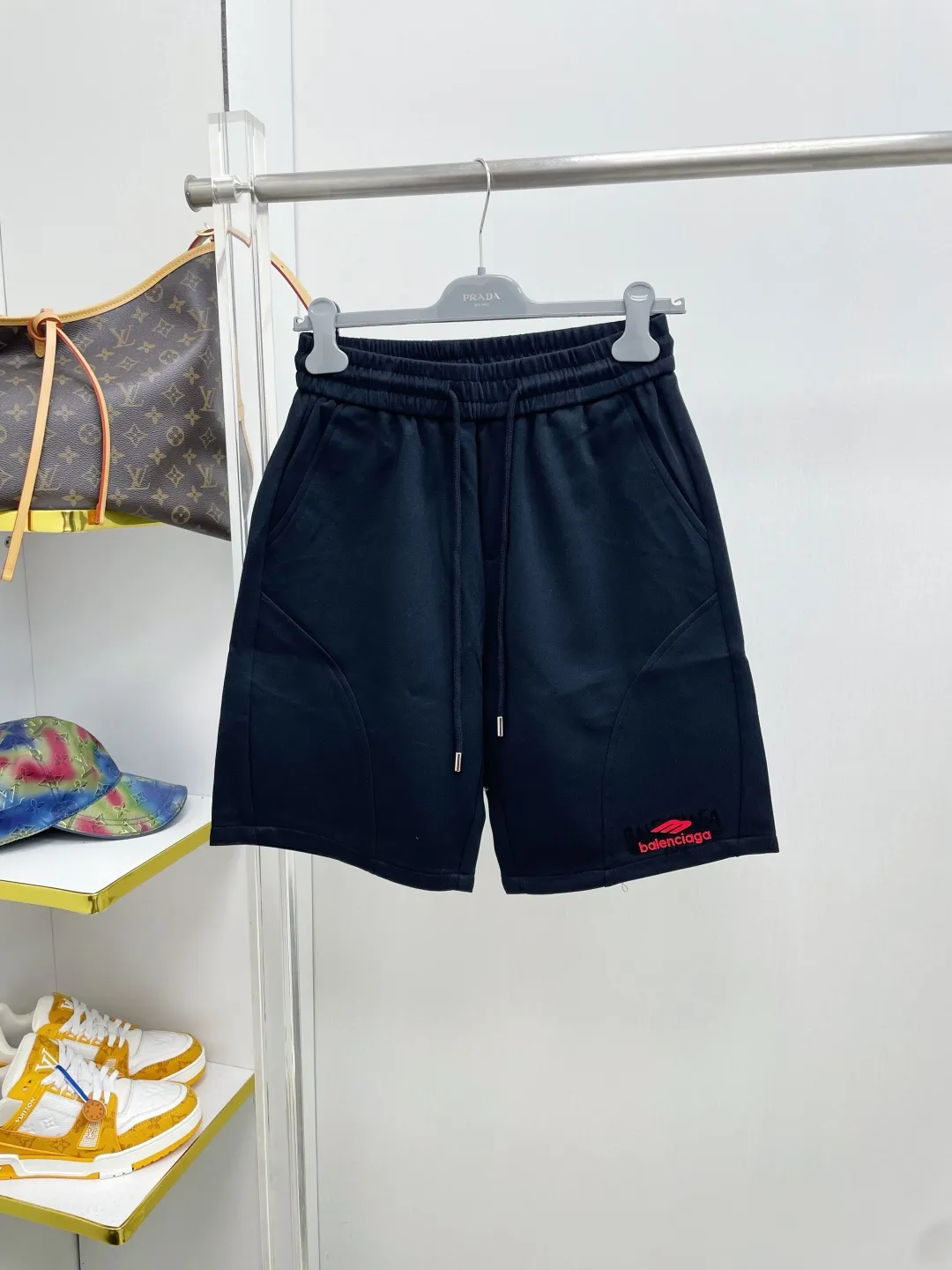 Bal Paris 2026 spring and summer New Arrival embroidered printed BB letters brand LOGO casual shorts DD official website for sale simultaneously. Brand Classic LOGO casual pants, customized fabrics, excellent comfort and strong touch. Highly recognisable, perfect appearance and craftsmanship. Size:M-3XL